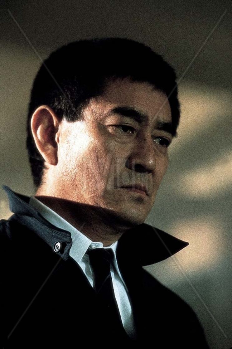 Ken Takakura