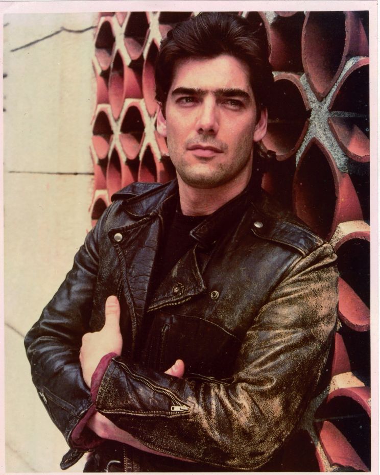 Ken Wahl