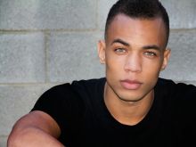 Kendrick Sampson