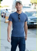 Kendrick Sampson photo