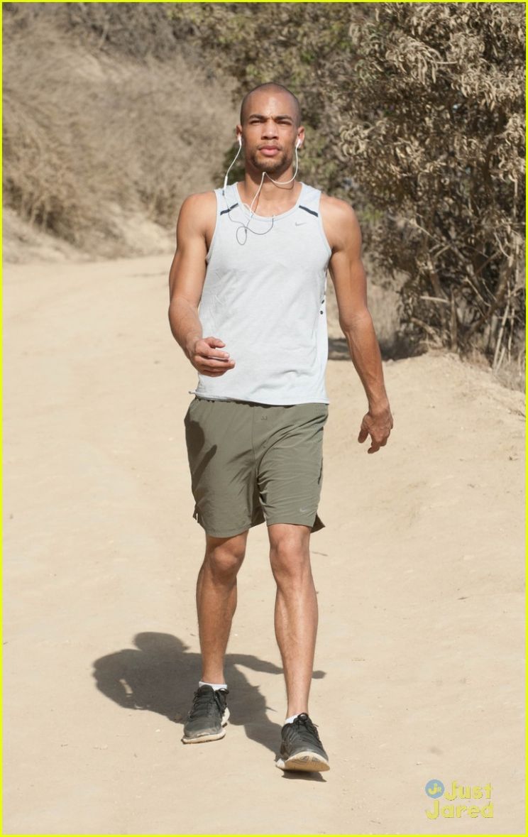 Kendrick Sampson