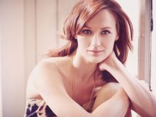 Kerry Bishé