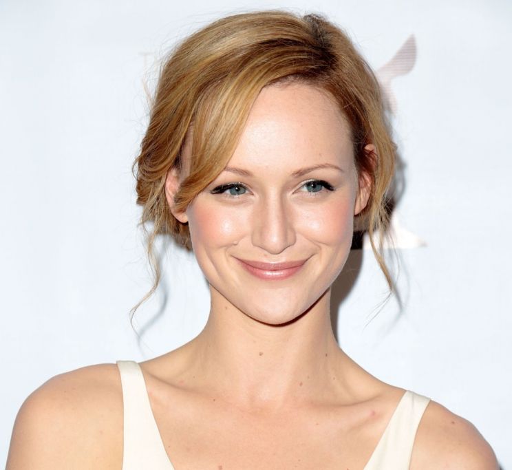 Kerry Bishé