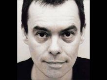 Kevin Eldon