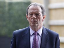 Kevin Whately