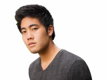 Ki Hong Lee