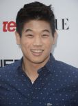 Ki Hong Lee