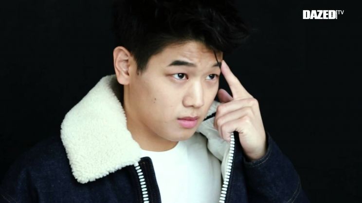 Ki Hong Lee