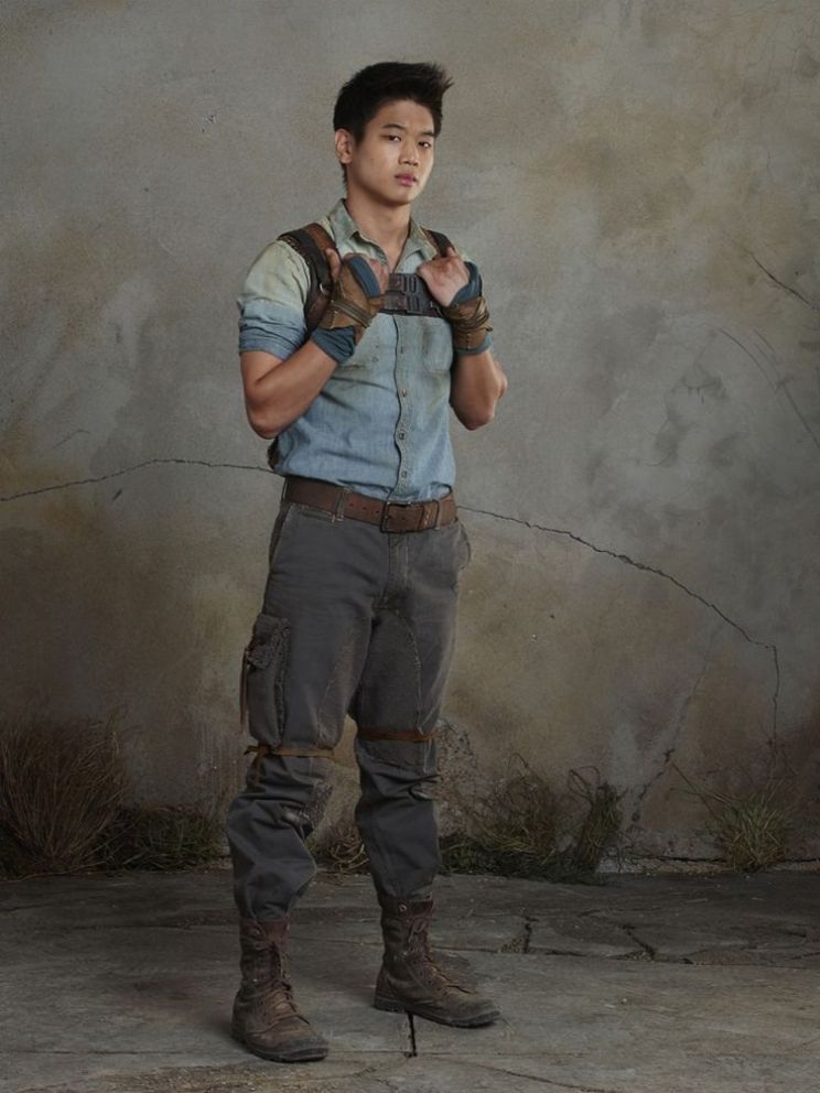 Ki Hong Lee