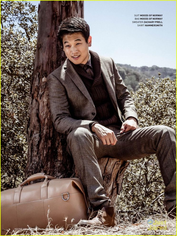 Ki Hong Lee