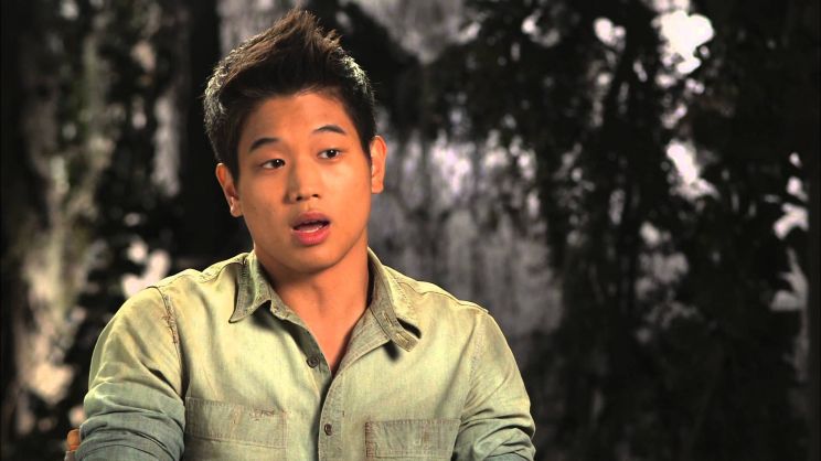 Ki Hong Lee