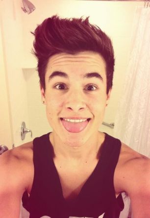 Kian Lawley