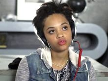 Kiersey Clemons