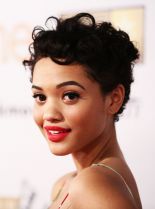 Kiersey Clemons