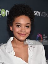 Kiersey Clemons