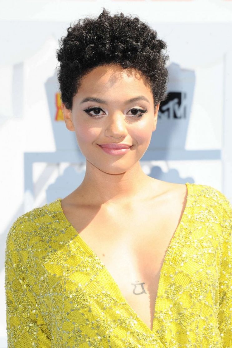 Kiersey Clemons