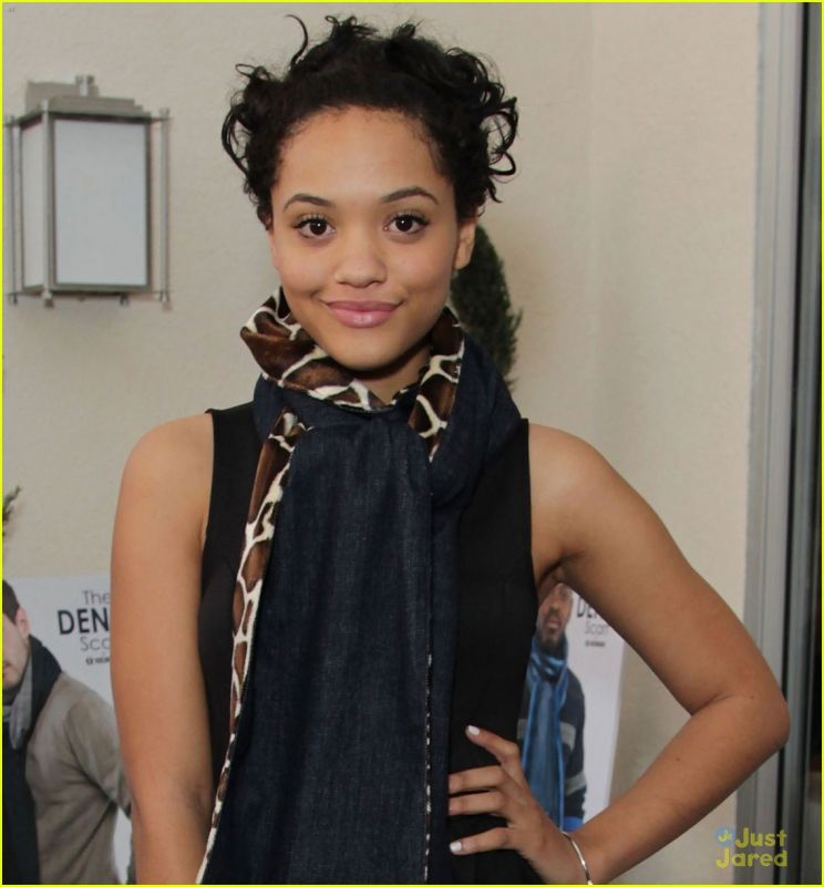 Kiersey Clemons