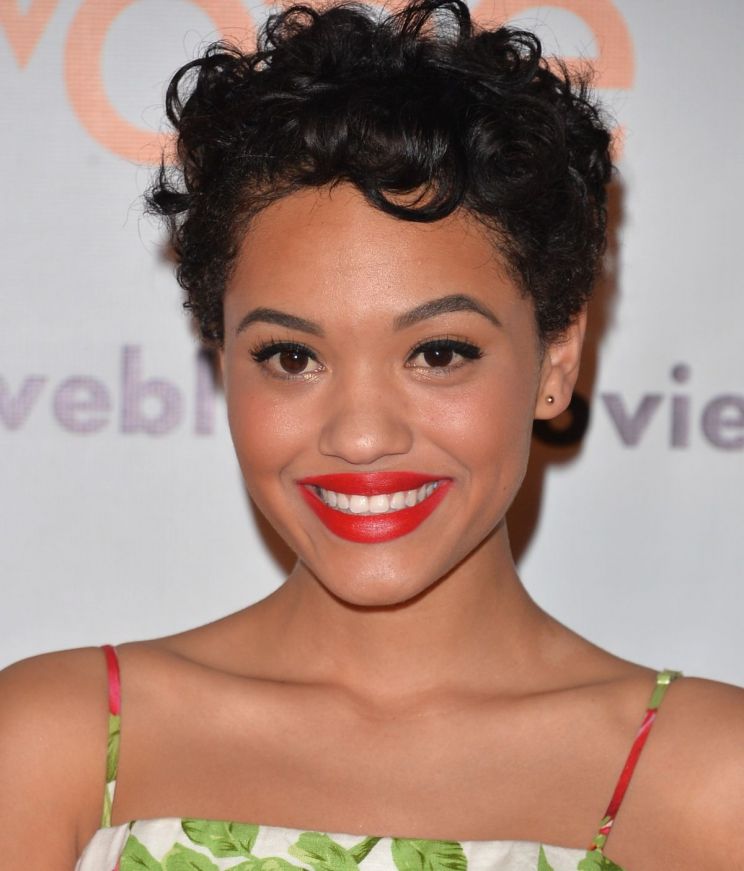 Kiersey Clemons