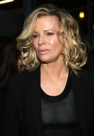 Kim Basinger's Biography - Wall Of Celebrities