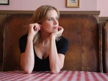 Kim Dickens