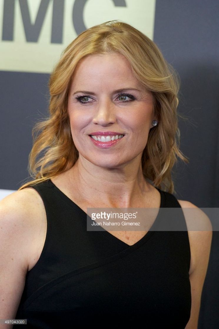 Kim Dickens