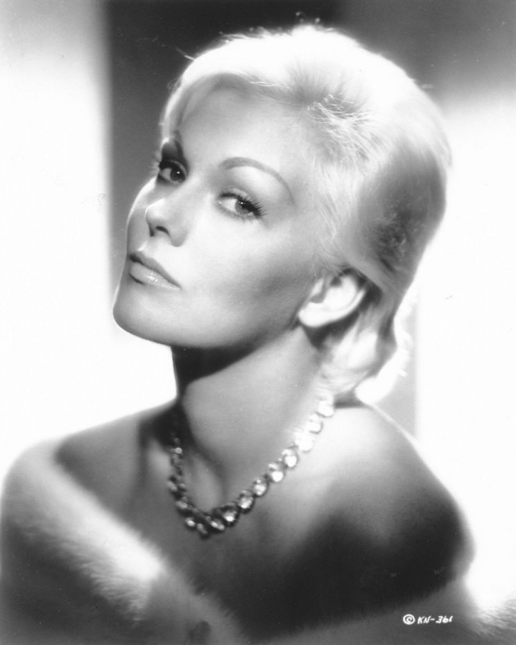 Kim Novak