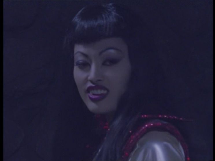 Kira Clavell