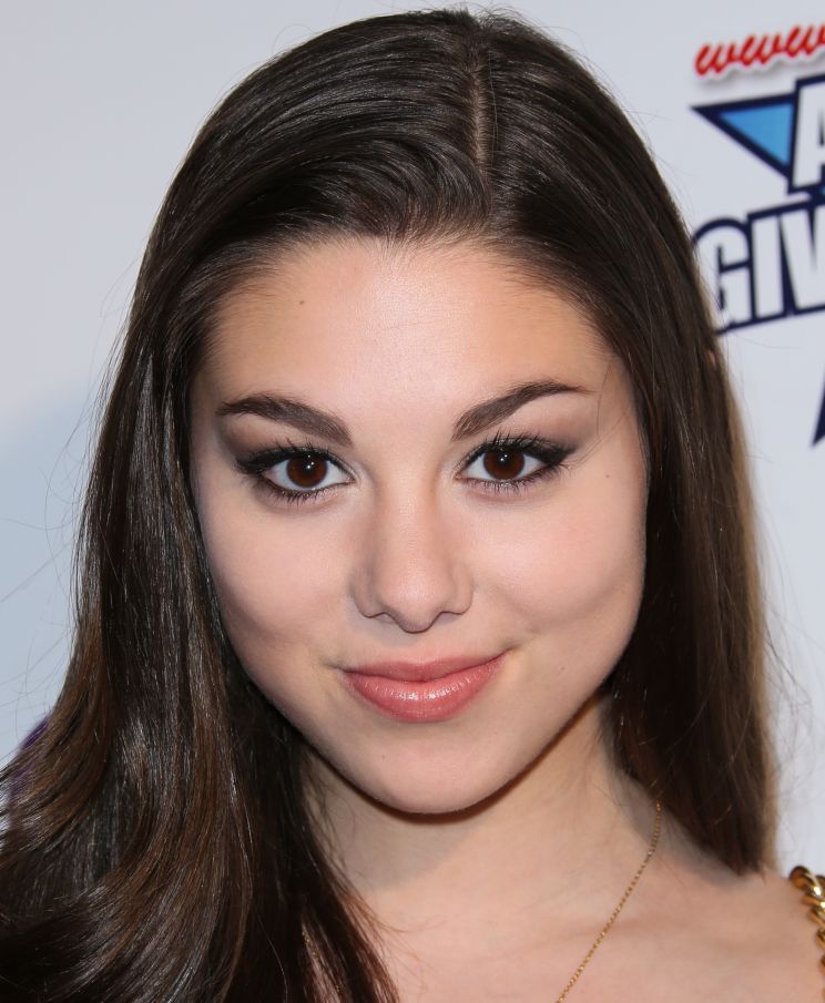 Kira Kosarin
