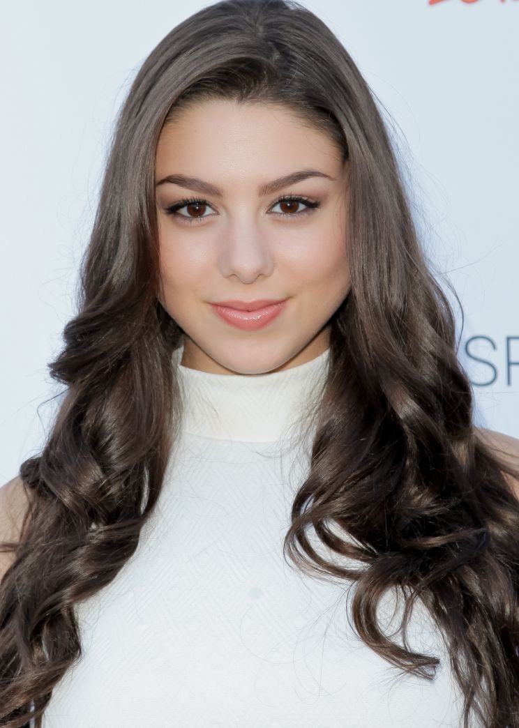 Pictures of Kira Kosarin