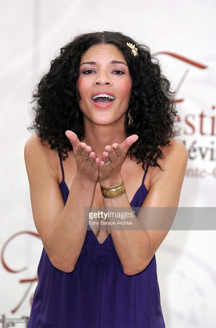 Klea Scott