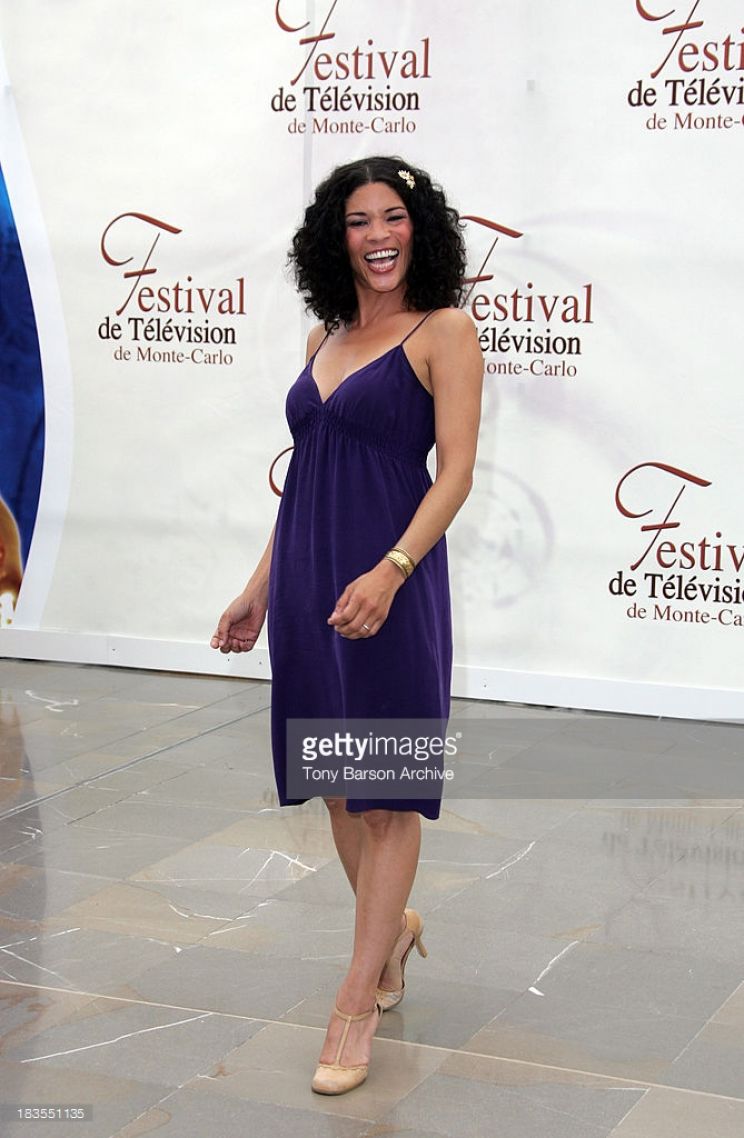 Klea Scott