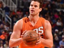 Kris Humphries
