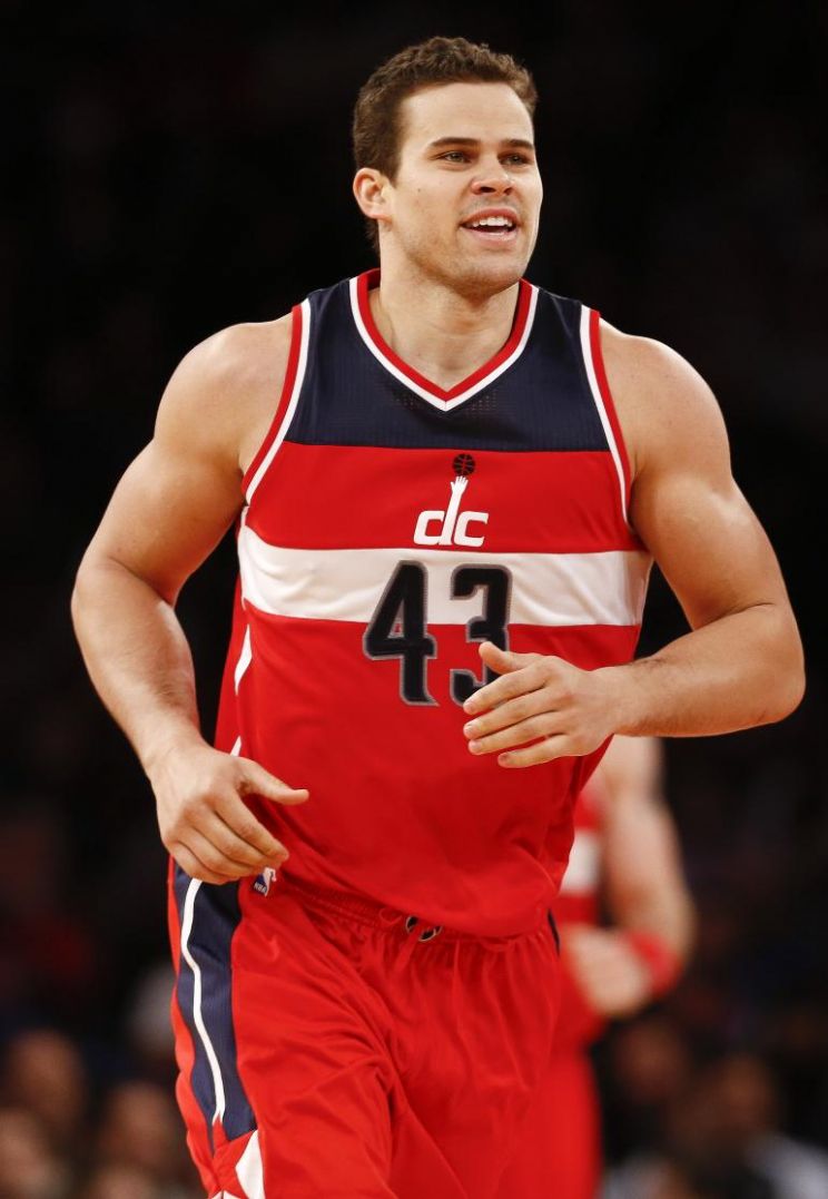 Kris Humphries