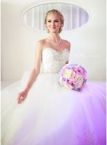 Kristen Dalton photo