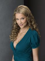 Kristen Renton photo