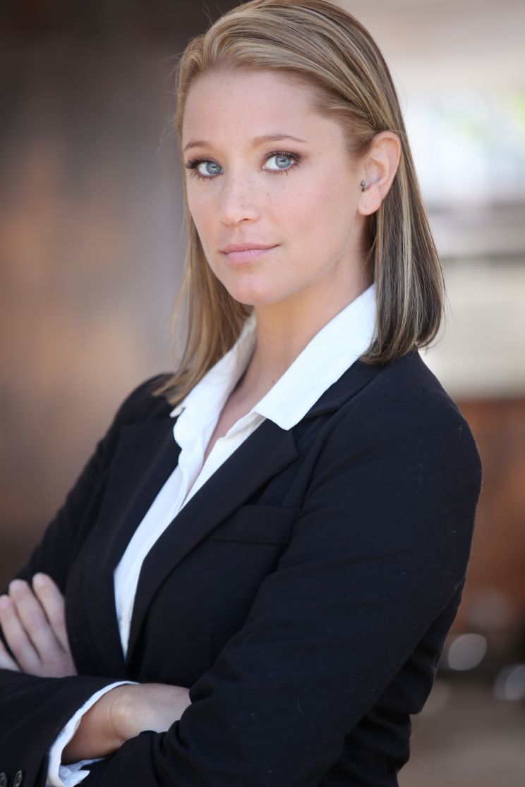 Kristen Renton