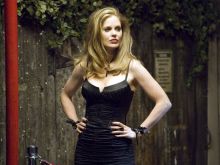 Kristin Bauer van Straten