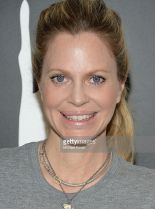 Kristin Bauer van Straten