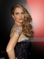 Kristin Bauer van Straten