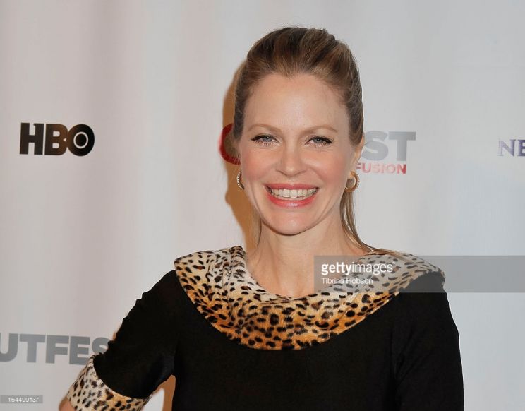 Kristin Bauer van Straten
