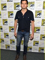 Kristoffer Polaha