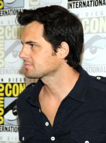 Kristoffer Polaha