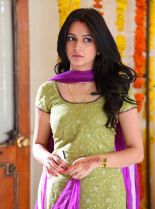 Kriti Kharbanda photo