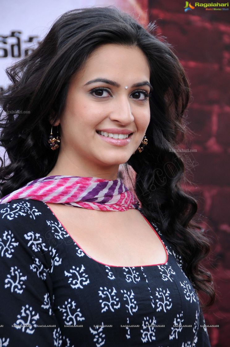 Kriti Kharbanda