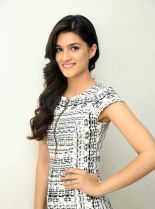 Kriti Sanon photo