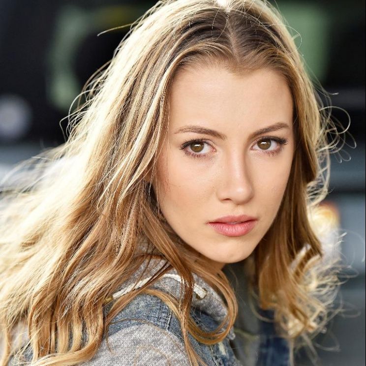 Ksenia Lauren