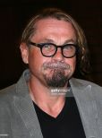 Kurt Sutter