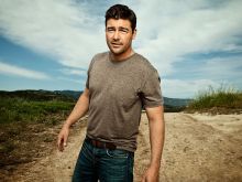 Kyle Chandler