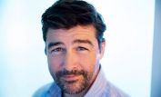 Kyle Chandler