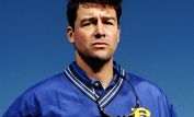 Kyle Chandler